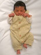 Zoom: 2025-08-28_karunakaren_adhira_w_bettlach.jpg